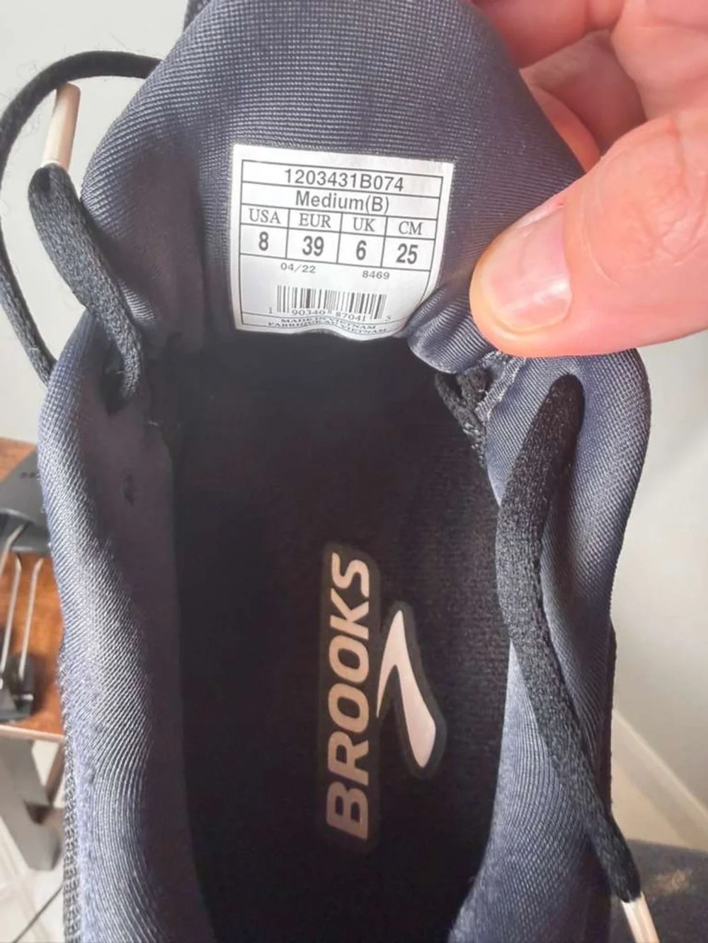 Brooks Glycerin 19 Women’s Size 8 Black Pink Running Shoes Excellent Condition